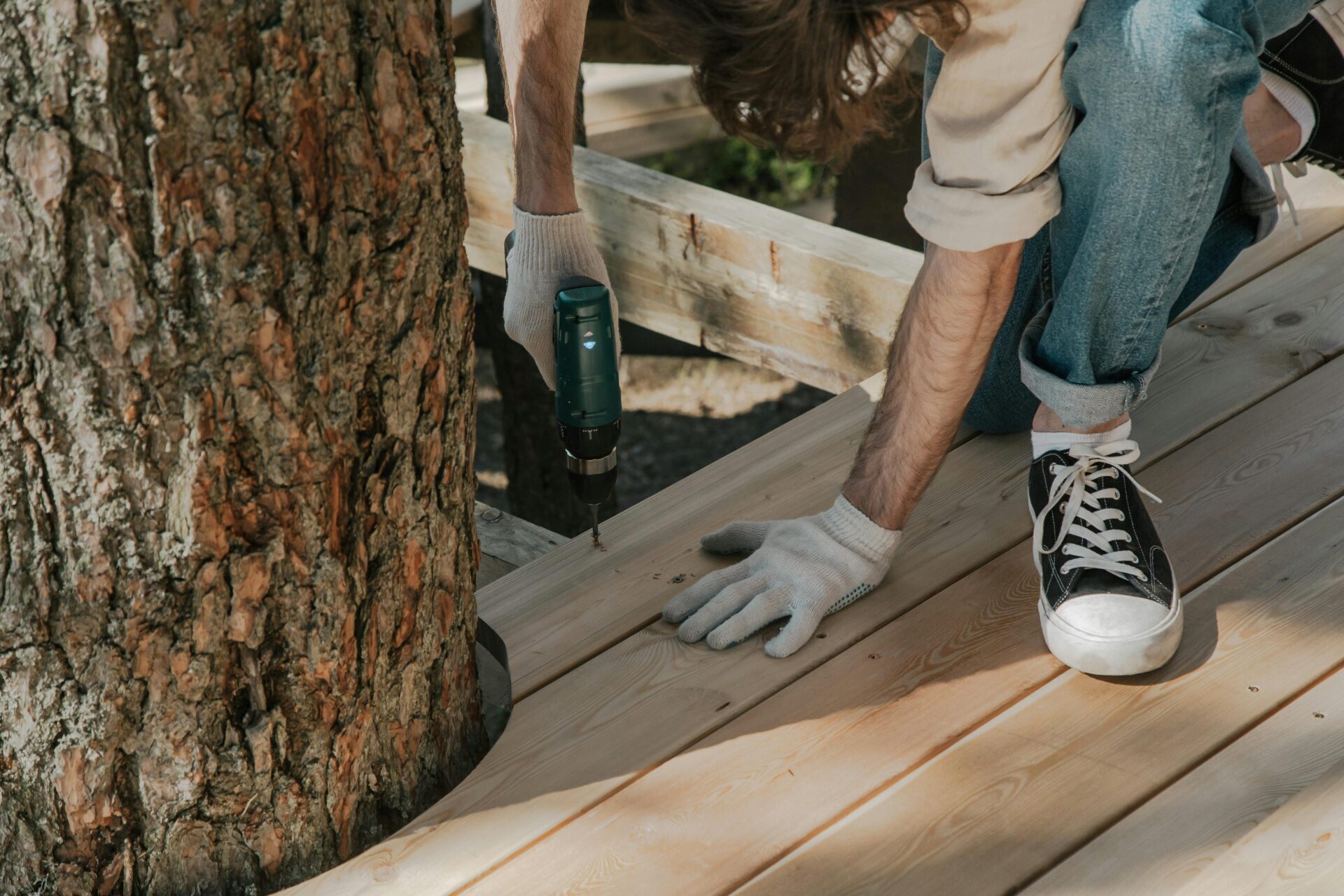 What to Expect When You Hire All Hands on Deck | Trusted Deck Builders ...